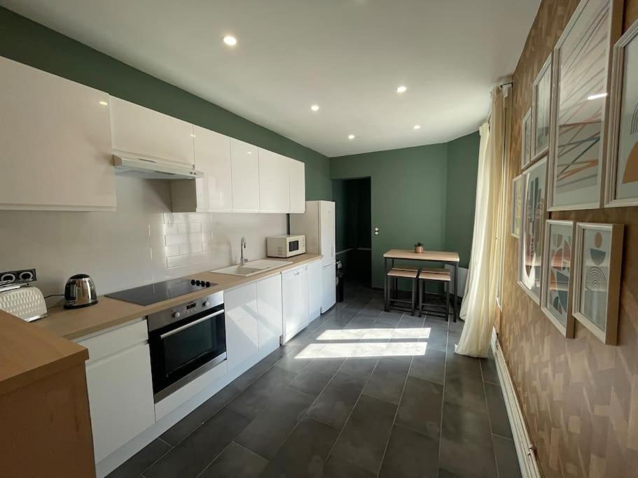 Appartement Spacieux A Deux Pas Du Centre 랭스 외부 사진