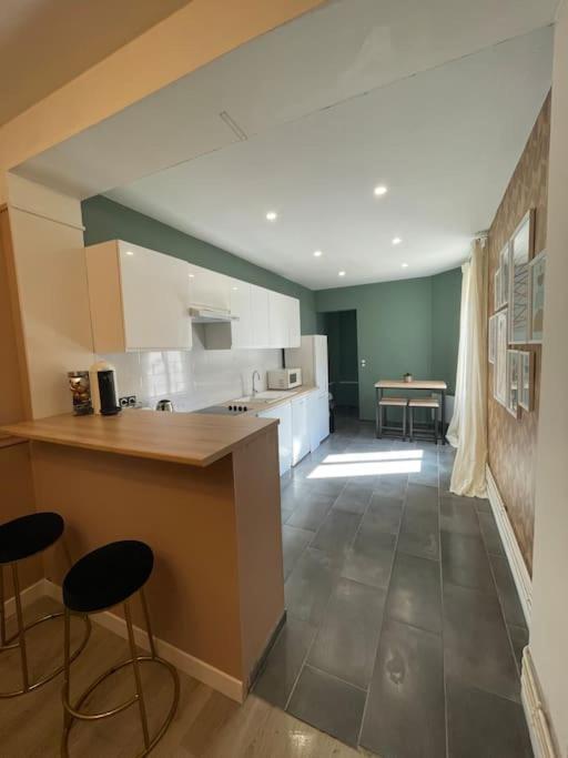 Appartement Spacieux A Deux Pas Du Centre 랭스 외부 사진